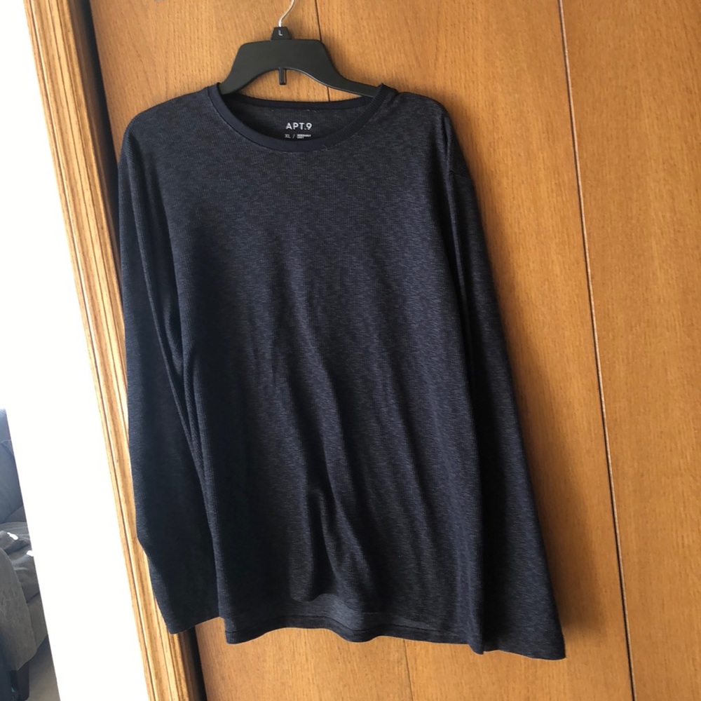 Apt 9 Men’s XL long sleeve shirt